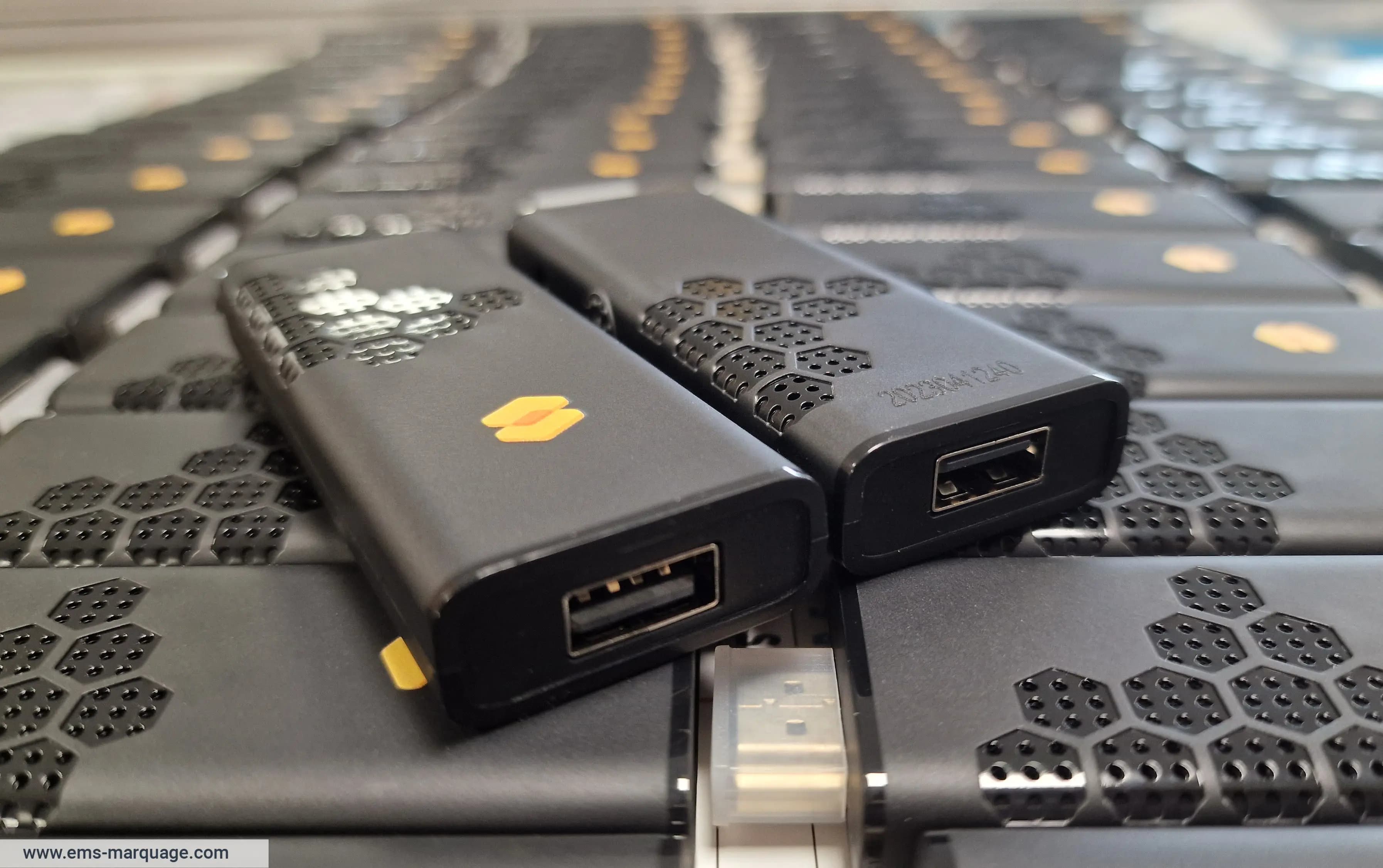 Gravure laser et impression numérique sur clé USB