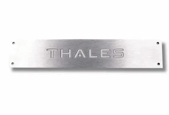Gravure laser profonde sur aluminium